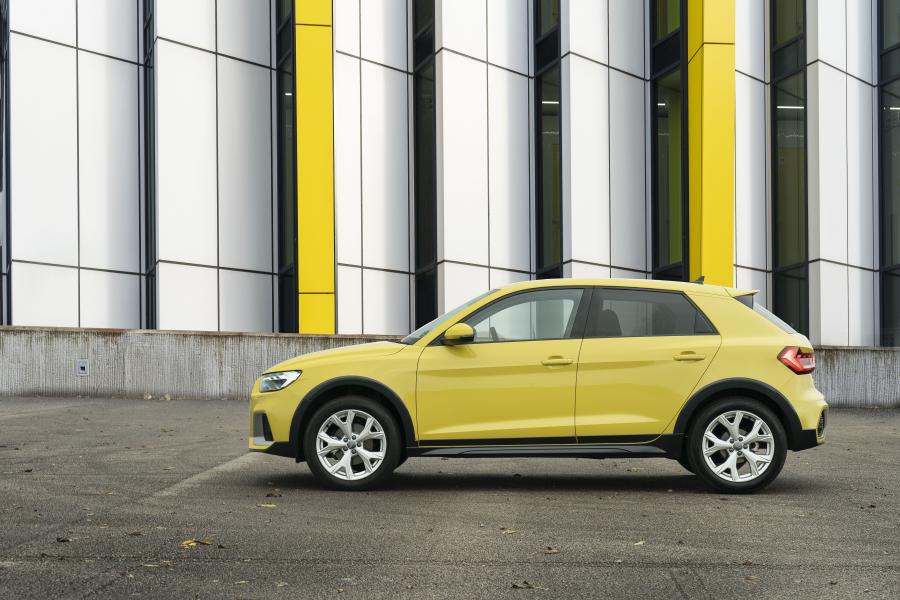 Audi A1 citycarver 2019 года  (UK) (фото 25 из 40)